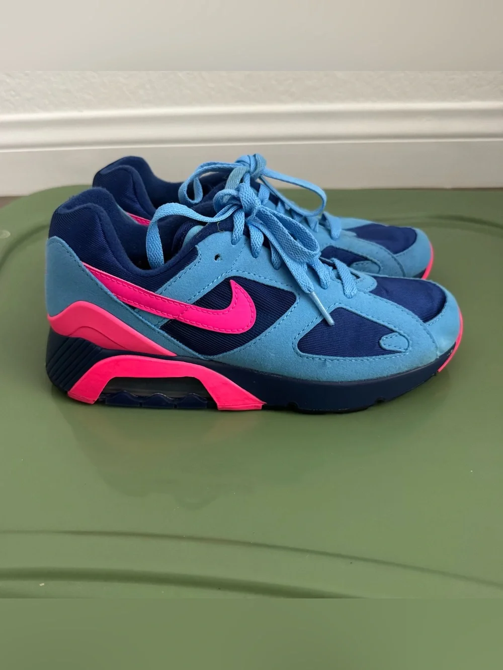 Nike Air Max 180